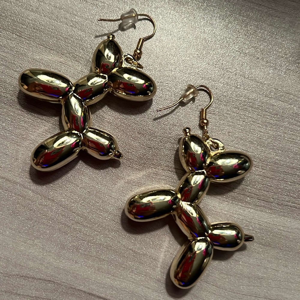 Gold Tone Chrome Balloon Animal Dogs